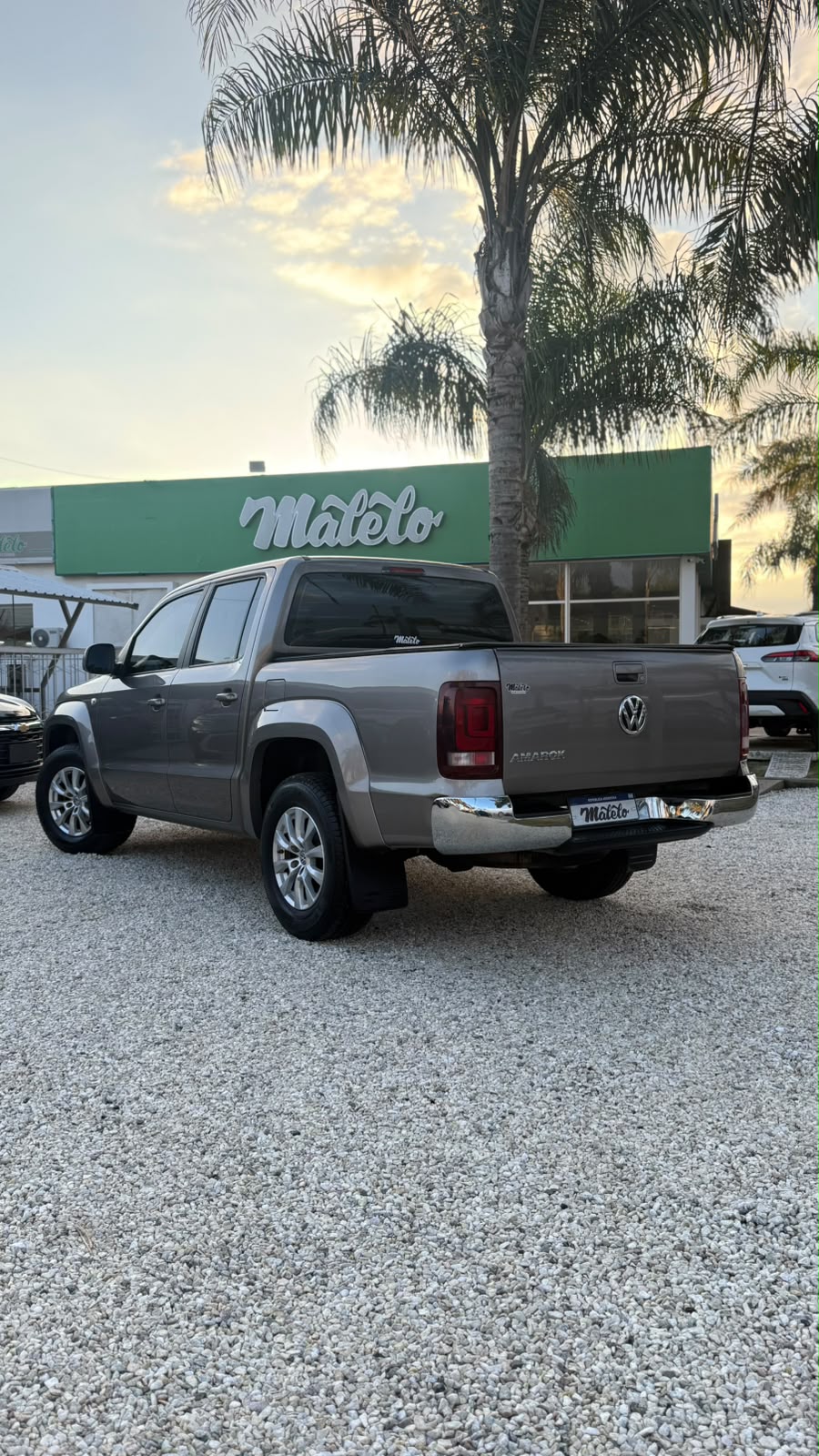 VOLKSWAGEN - AMAROK HIGHLINE   4X2  2.0 180CV  - AUTOMÁTICA    - 2023
